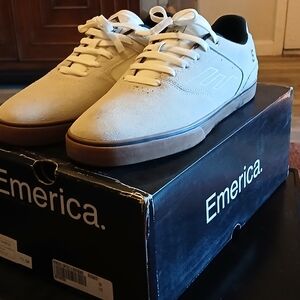 Emerica. Men's White Skate Shoes